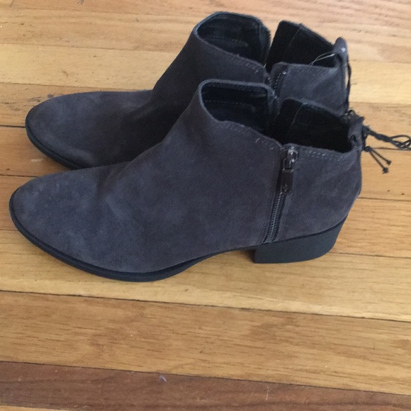 Kenneth Cole suede booties - Picture 2 of 2